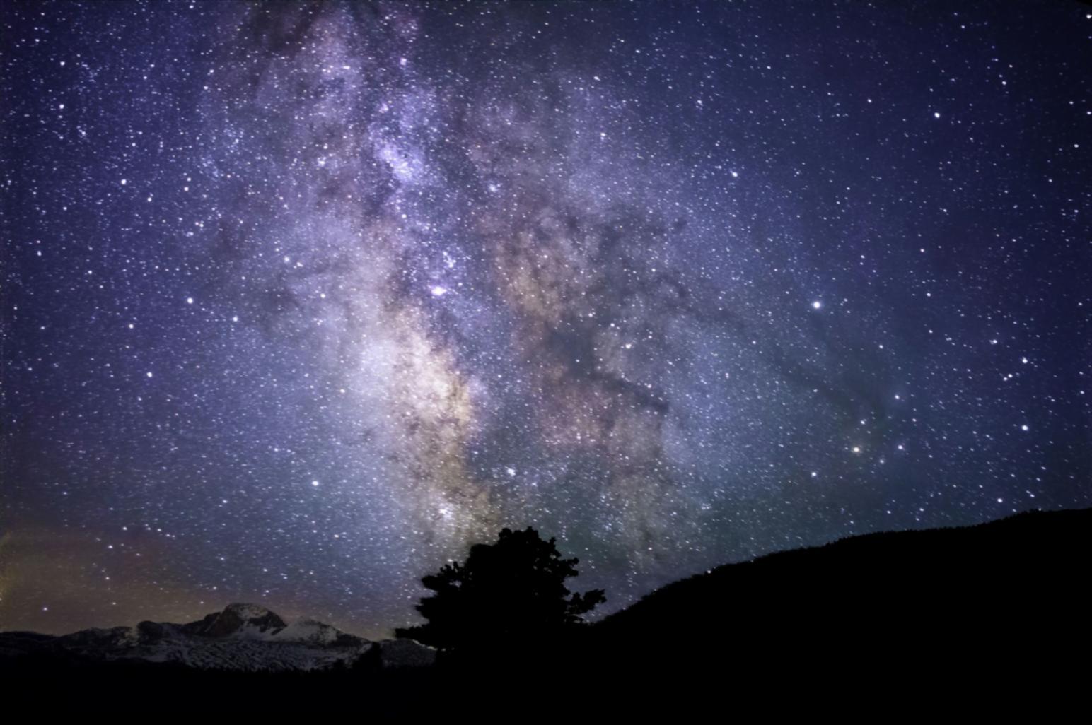 Astronomische Darstellung kosmischer Konstellationen